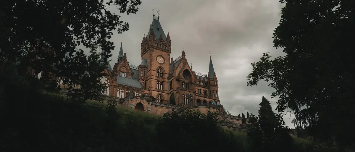 Drachenburg 19